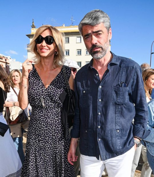 Susanna Griso y Luis Enríquez en Sevilla. (Foto: Gtres)