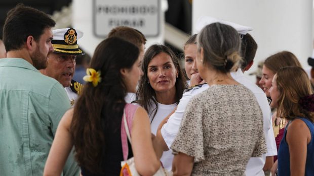 La Reina Letizia y la princesa Leonor en Panamá. (Foto: Gtres)