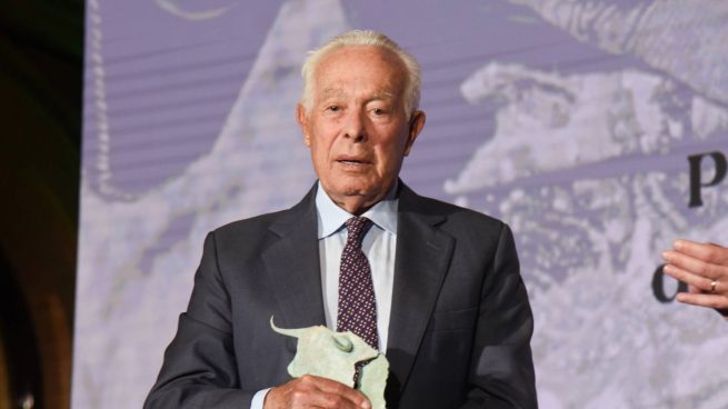 Curro Romero, ingreso Curro Romero