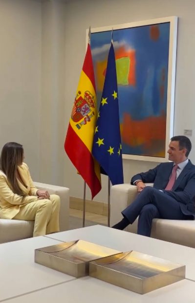 Pedro Sánchez, Melody
