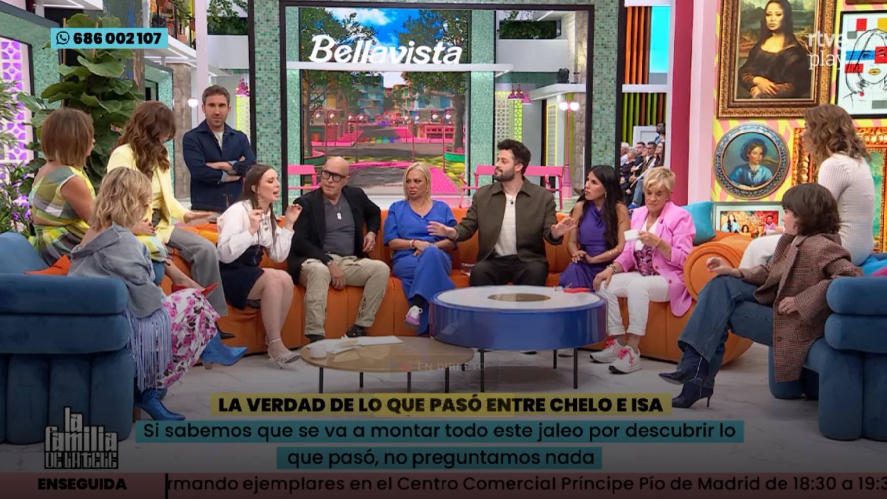 Colaboradores de 'La familia de la tele'. (Foto: RTVE)