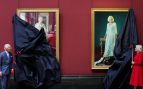 Los Reyes Carlos y Camila en la National Gallery. (Foto: Gtres)