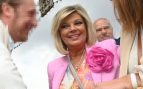 Terelu Campos reescribe las reglas en la Feria de Abril con su traje rosa