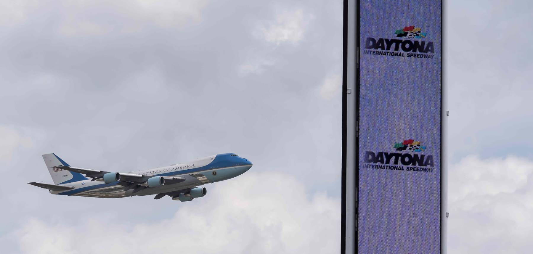 El Air Force One durante un aterrizaje. (Foto: Gtres)