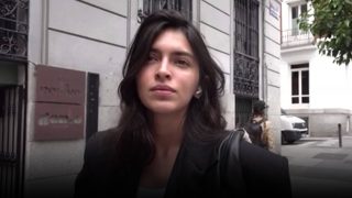 Lucía Rivera por las calles de Madrid. (Foto: Gtres)