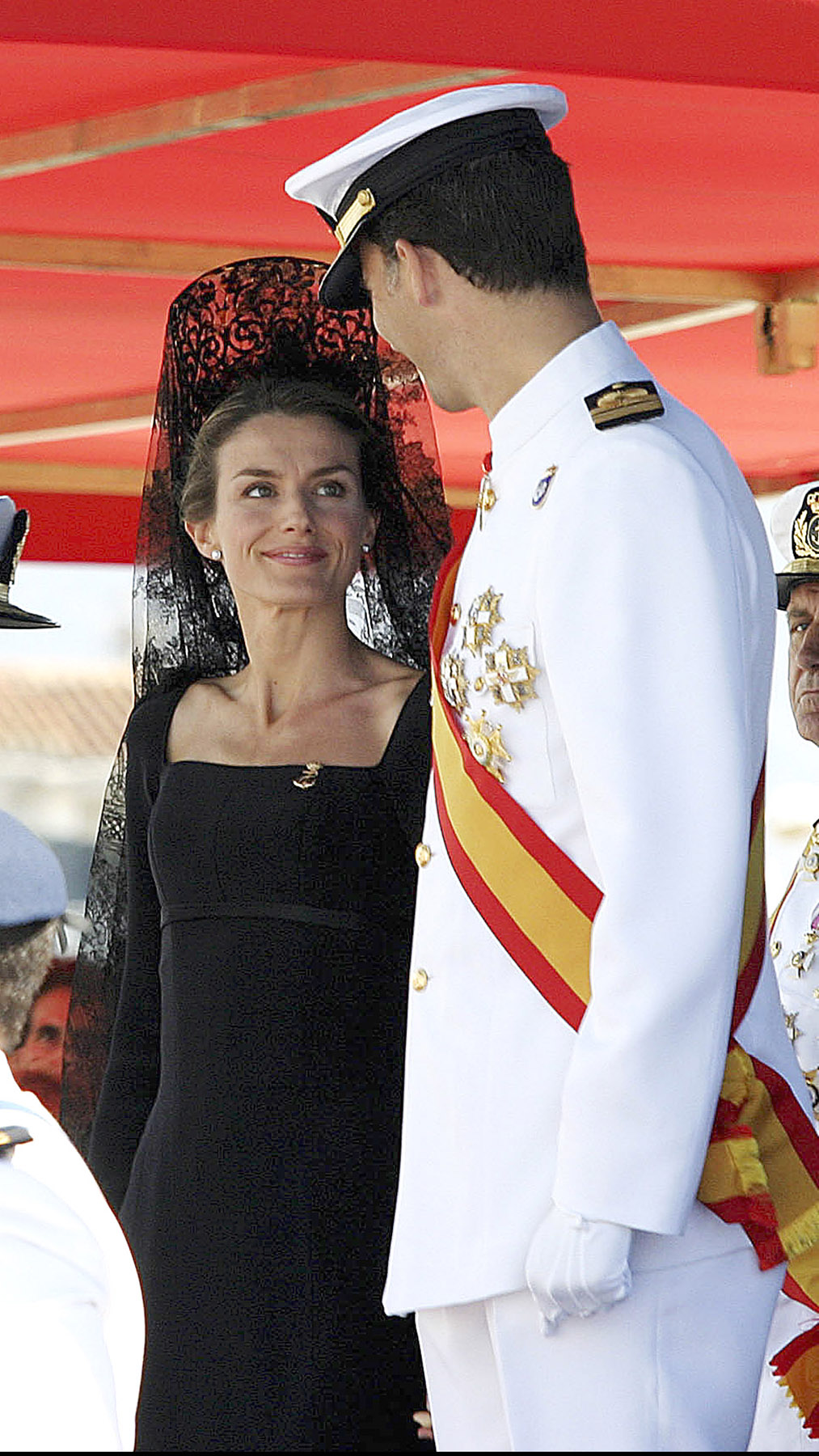 Reina Letizia, mantilla, peineta