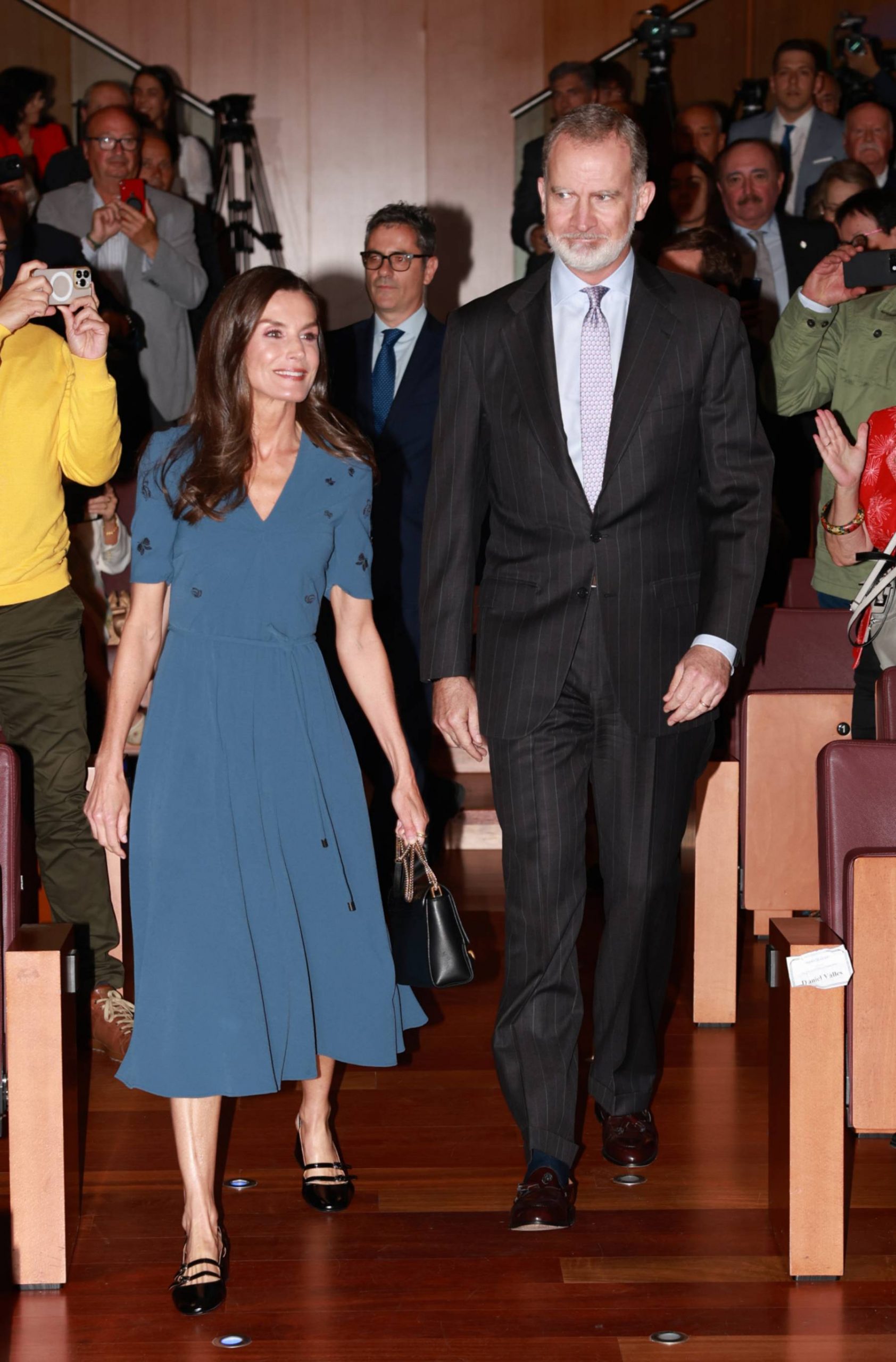 Los Reyes Felipe y Letizia en un acto oficial. (Foto: Gtres)