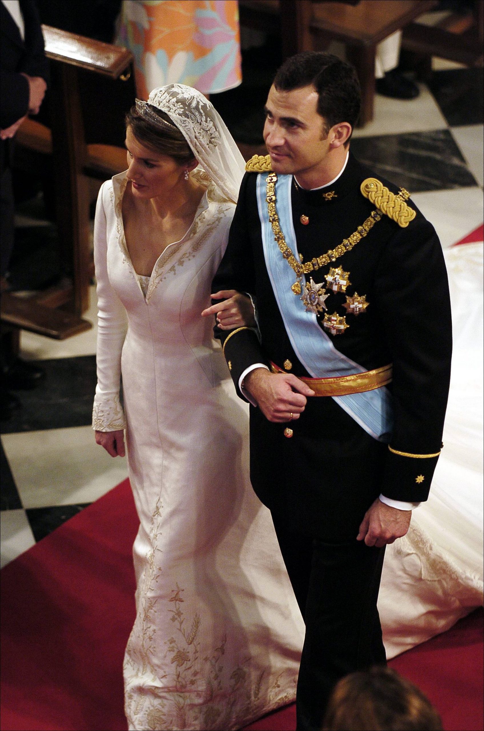 Los Reyes Felipe y Letizia en el día de su boda. (Foto: Gtres)