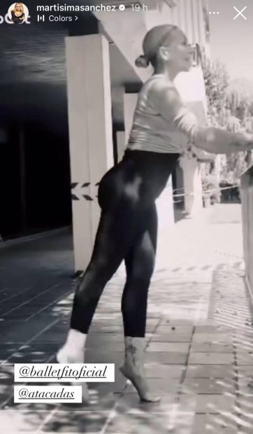 Marta Sánchez practicando ballet fit al aire libre. (Redes Sociales)