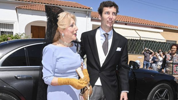 Pablo, el novio, y la madrina de la boda. (Foto: Gtres)