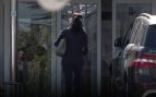Claudia Stilianopoulos a su llegada al hospital. (Foto: Gtres)