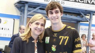 La infanta Cristina con su hijo Pablo. (Foto: Gtres)