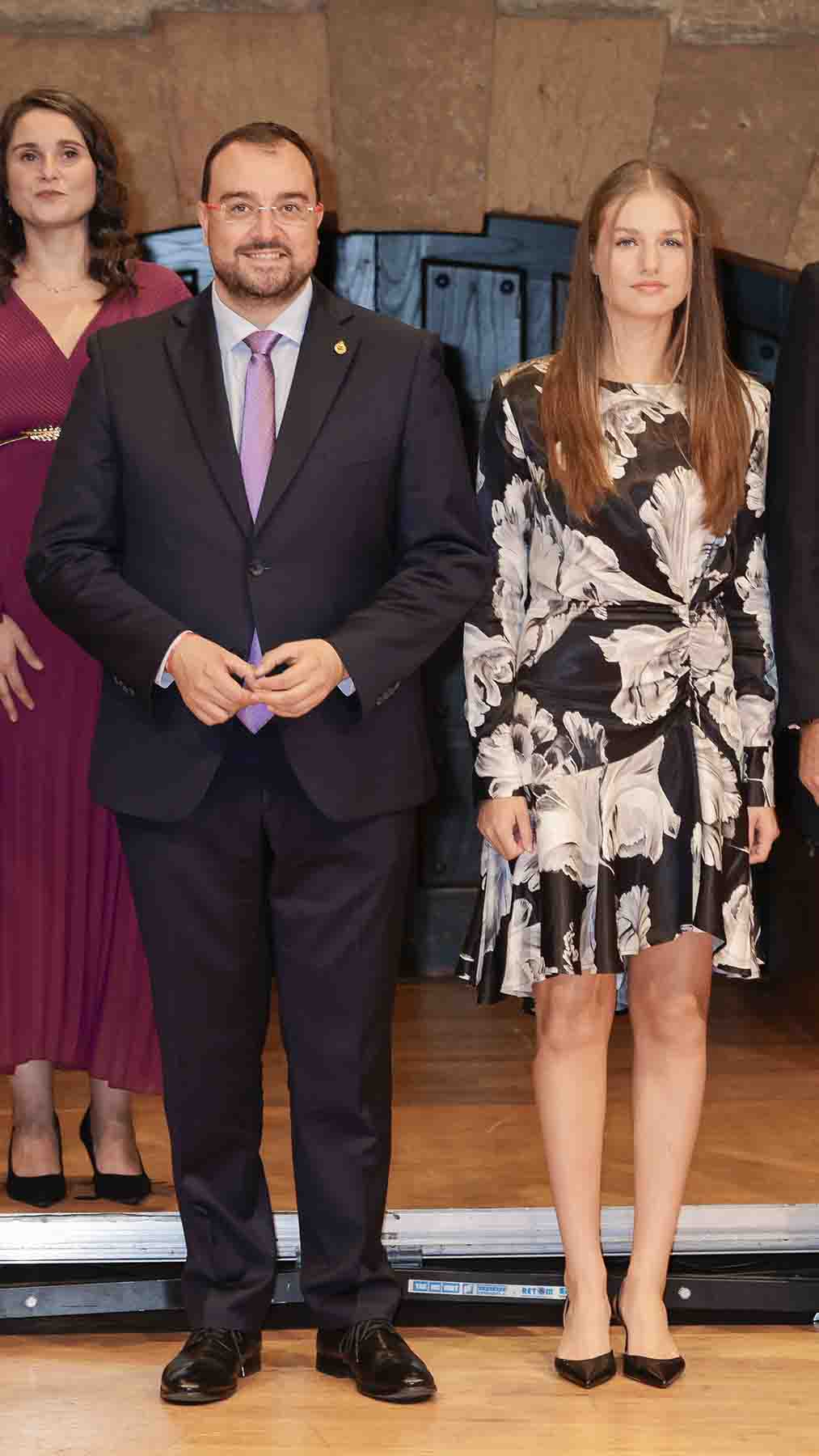 Adrián Barbón, Leonor