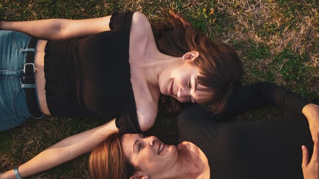 Zara lanza de nuevo el vestido más buscado del año: se agota cada vez que vuelve a las tiendas