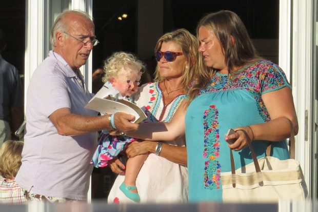 Cari Lapique, Caritina Goyanes, Carlos Goyanes
