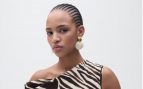 La blusa más bonita y favorecedora de Mango está arrasando en redes: perfecta para tus cenas de verano