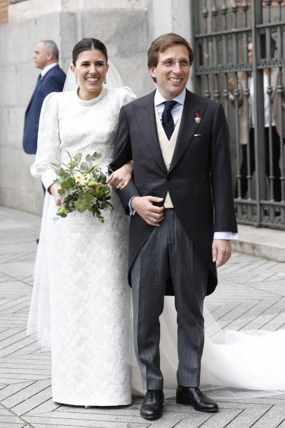 José Luis Martínez-Almeida y Teresa Urquijo el día de su boda. (Foto: Gtres)