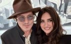 Johnny Depp y Penélope Cruz en Madrid. (Foto: museoreinasofia)