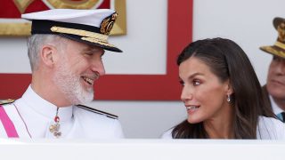 Los Reyes Felipe y Letizia en un acto oficial. (Foto: Gtres)