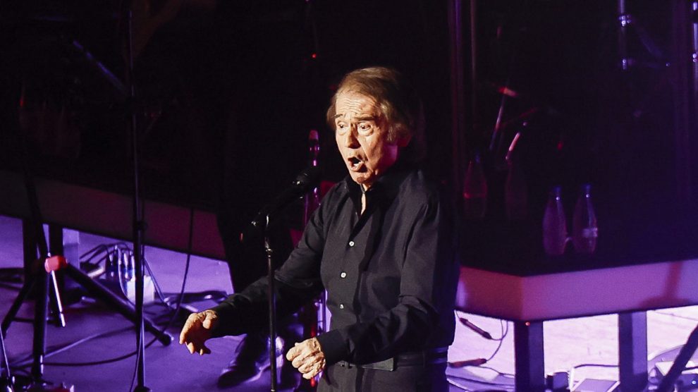 La reaparición más esperada de Raphael: en Mérida, cantando y con un claro mensaje