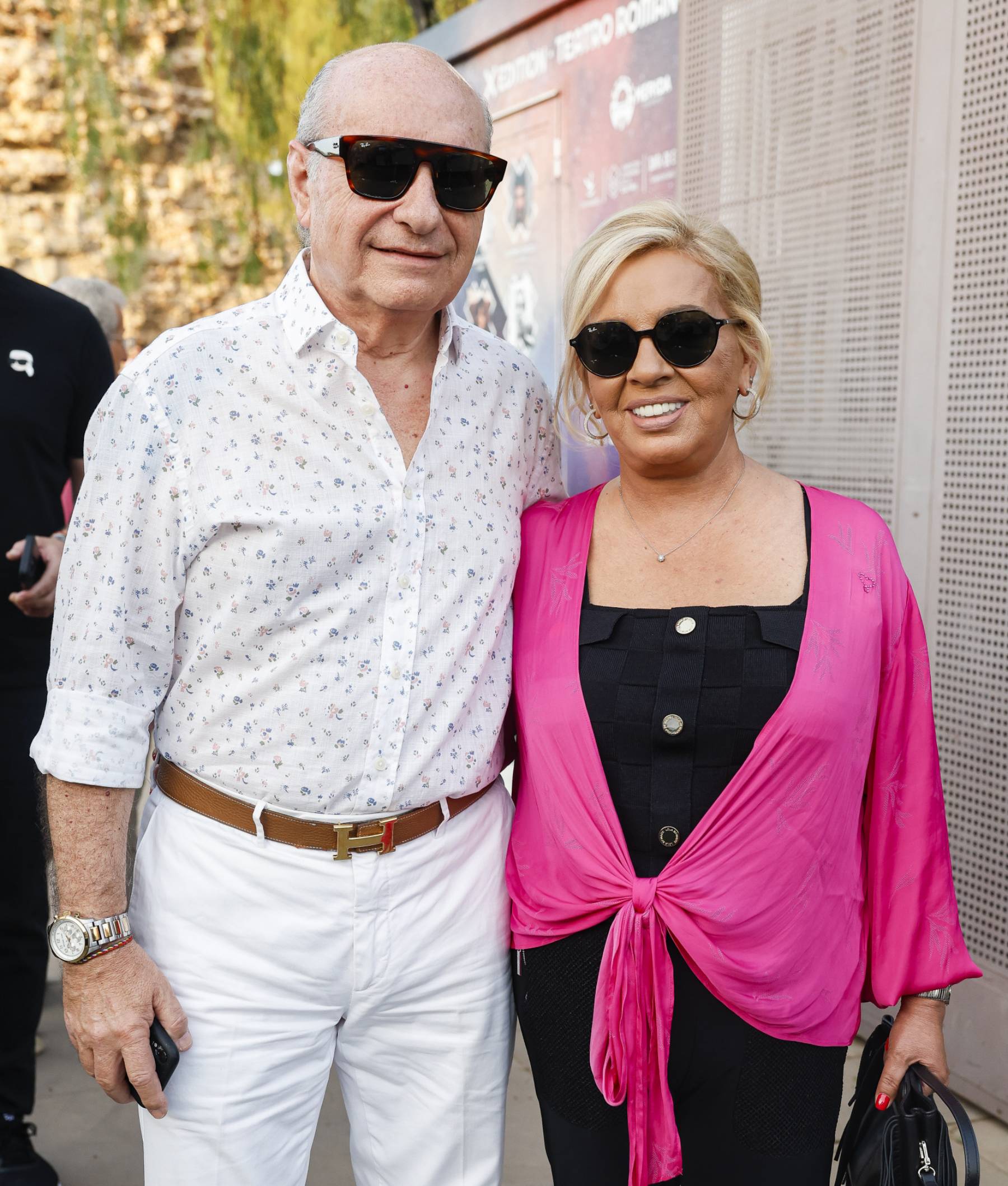 Carmen Borrego y su marido en Mérida. (Foto: Gtres)
