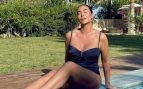 Vicky Martín Berrocal disfrutando de un momento de relax junto a la piscina. (Redes Sociales)