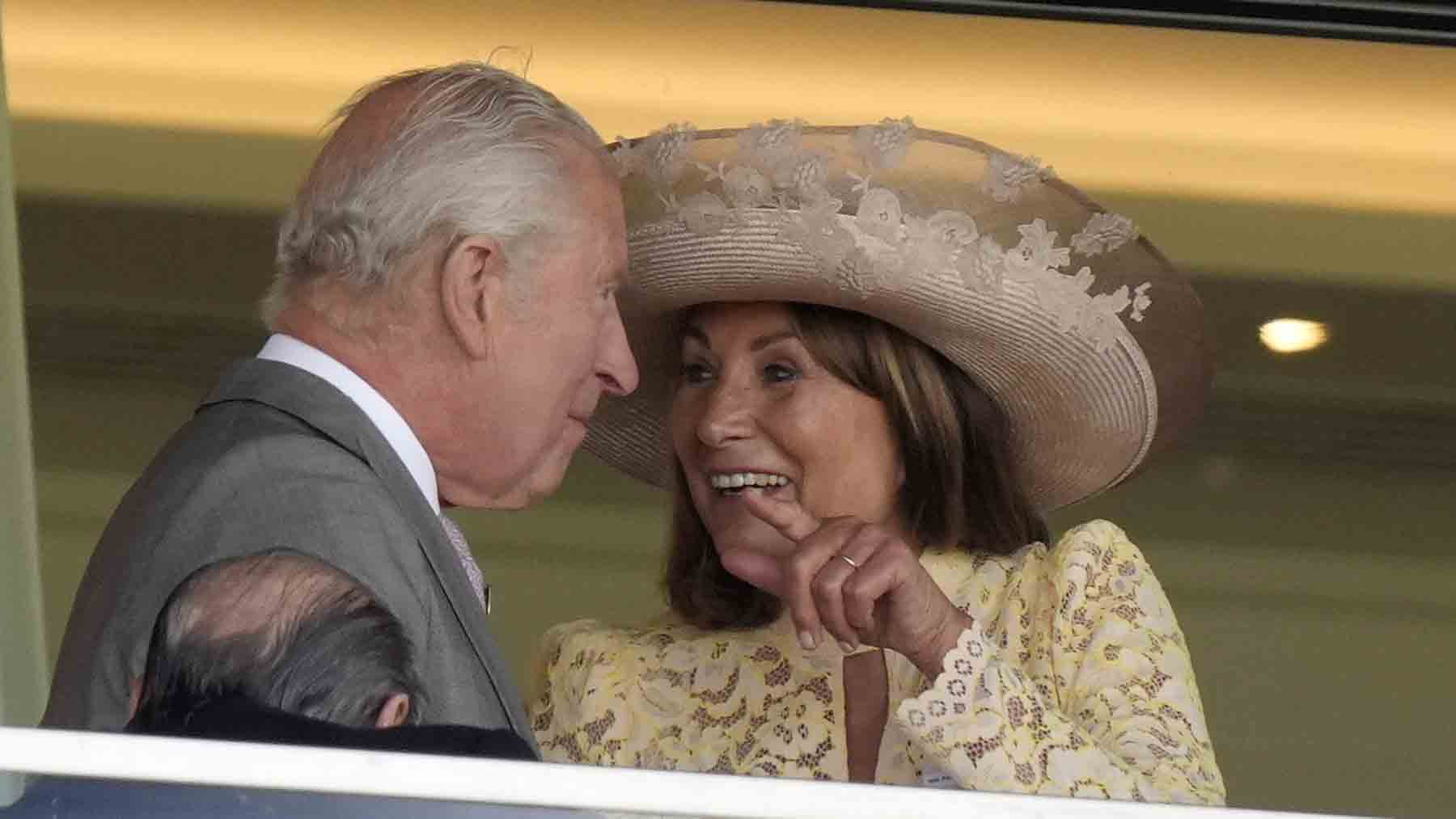 Kate Middleton, Carole, Carlos
