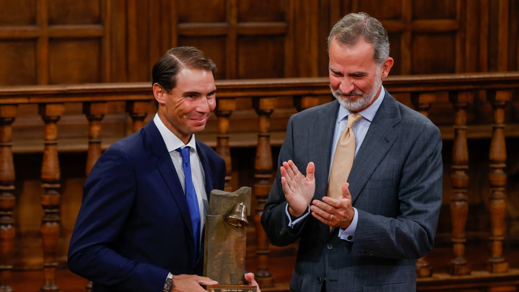 El Rey Felipe VI y Rafa Nadal en un acto oficial. (Foto: Gtres)