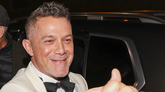 Alejandro Sanz en una fiesta. (Foto: Gtres)