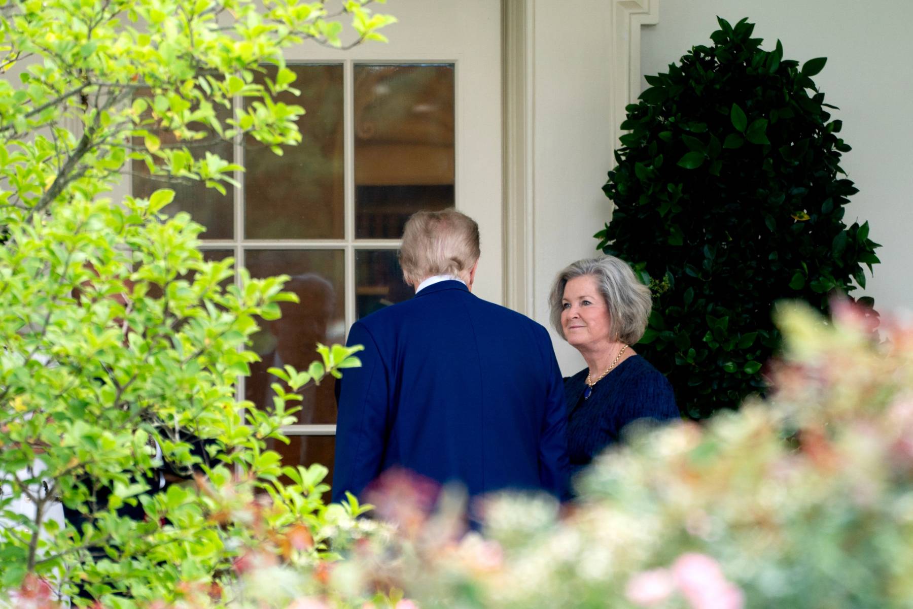 Susie Wiles y Donald Trump en Estados Unidos. (Foto: Gtres)
