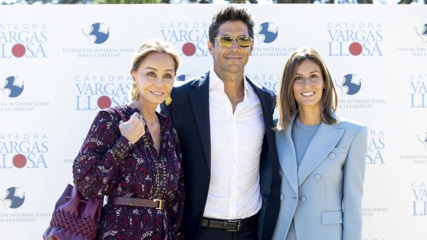 Isabel Preysler, Fernando Verdasco y Ana Boyer. (Foto: Gtres)