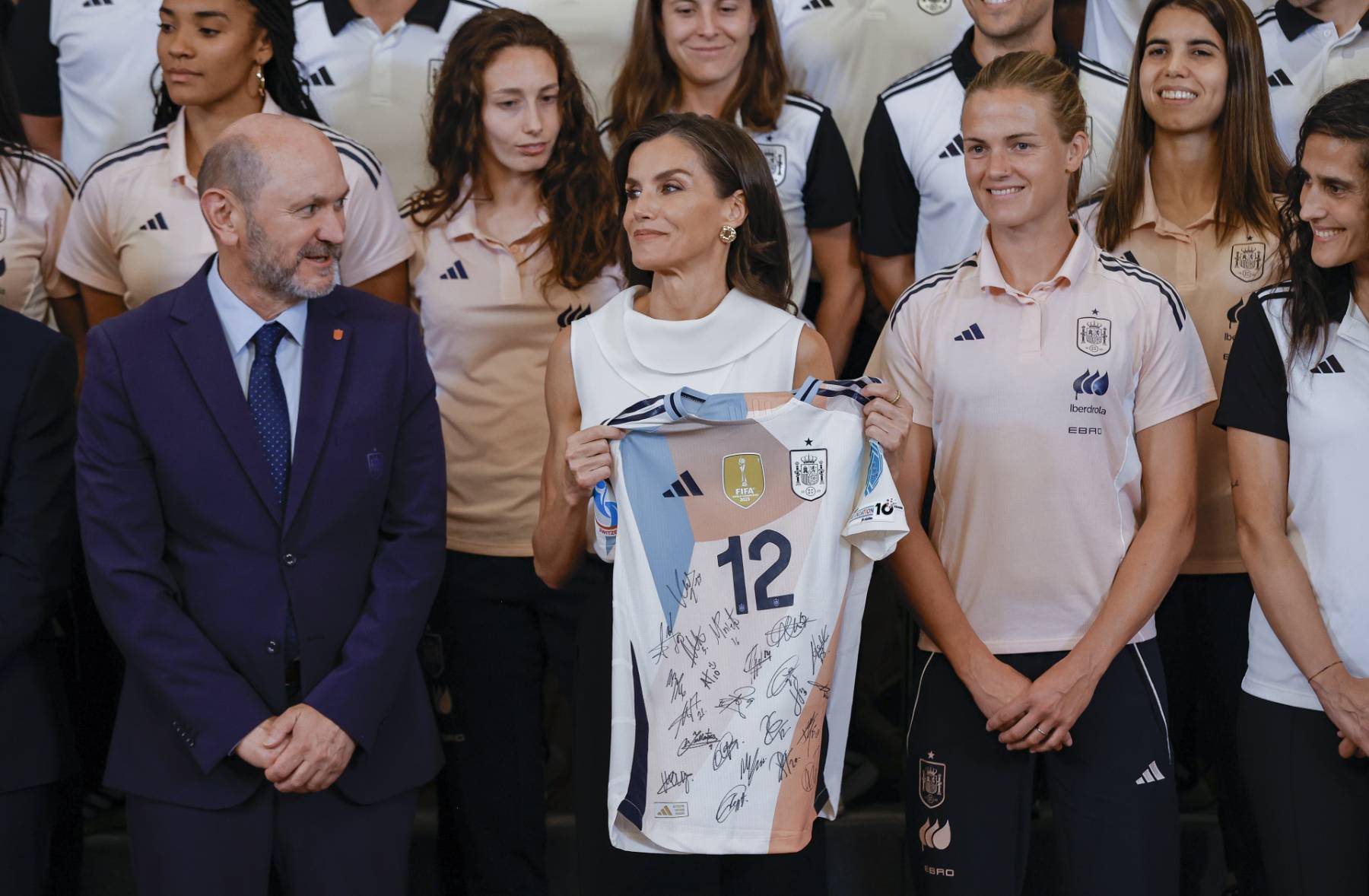 La Reina Letizia en un acto oficial. (Foto: Gtres)