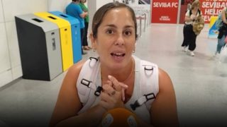 Anabel Pantoja a su llegada a Sevilla. (Foto: Gtres)