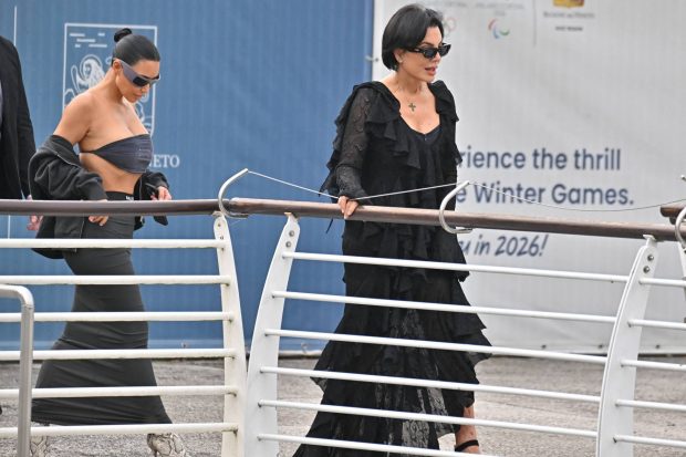 Jeff Bezos, boda bezos invitados bezos, kardashian