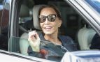 Isabel Preysler en el interior de un vehículo. (Foto: Gtres)