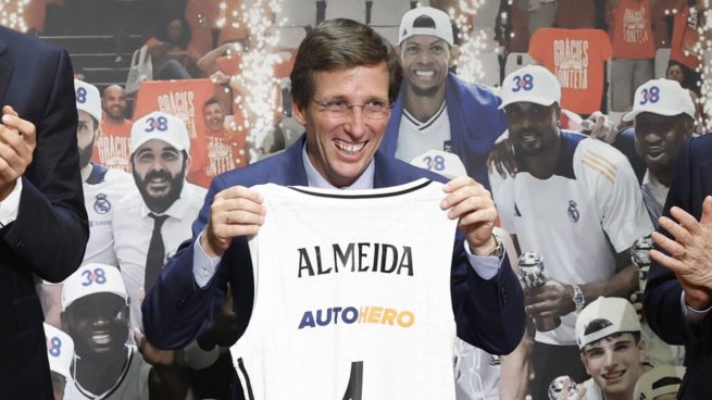 José Luis Martínez-Almeida en un acto oficial. (Foto: Gtres)