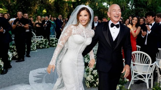 Lauren Sánchez y Jeff Bezos en el día de su boda. (Foto: RRSS)