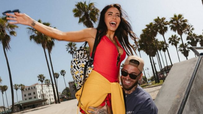 Pilar Rubio y Sergio Ramos durante unas vacaciones. (Foto: RRSS)