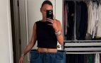 La influencer Mary Furtas se suma a la tendencia más geométrica: posa con los vaqueros cúbicos de Kseniaschnaider. (Redes Sociales)