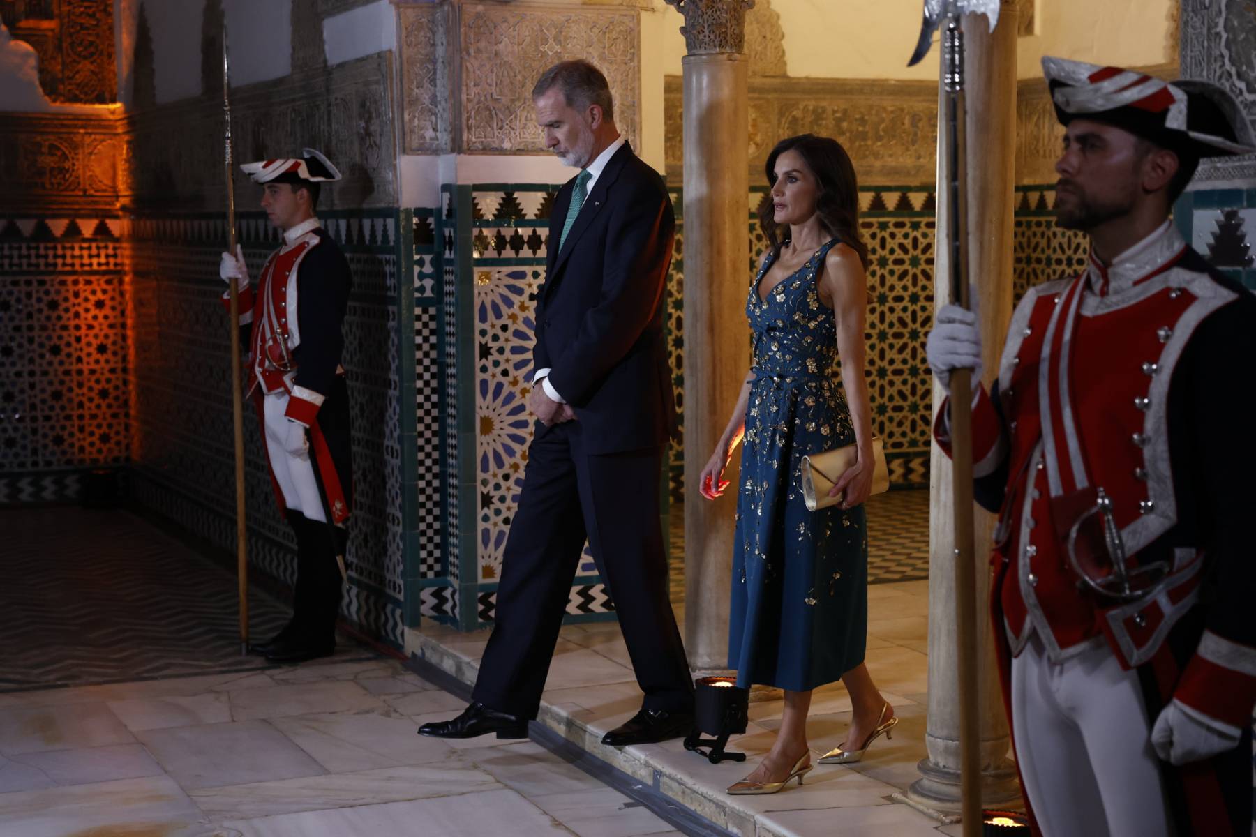 Los Reyes Felipe y Letizia en Sevilla. (Foto: Gtres)