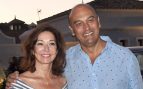 Ana Rosa y su marido en Sotogrande. (FOTO: GTRES)