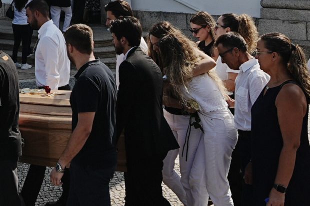 El triste funeral de Diogo Jota y André Felipe, los futbolistas fallecidos en un accidente