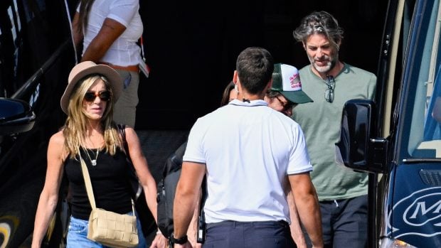 Jennifer Aniston, Jim Curtis, Aniston Mallorca