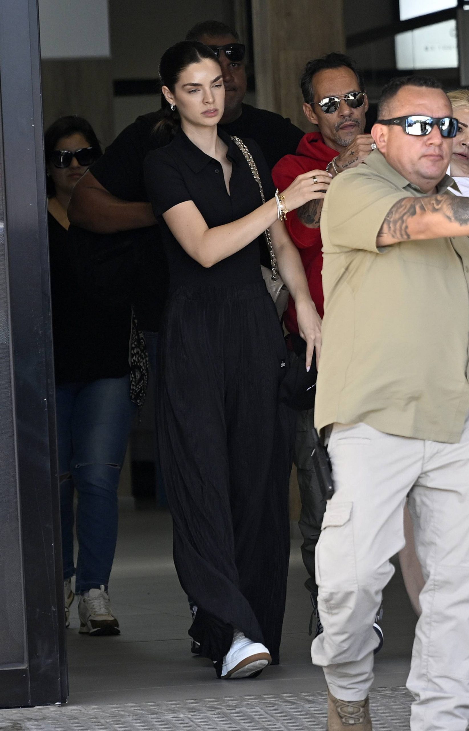 Marc Anthony y Nadia Ferreira en Palma de Mallorca. (Foto: Gtres)