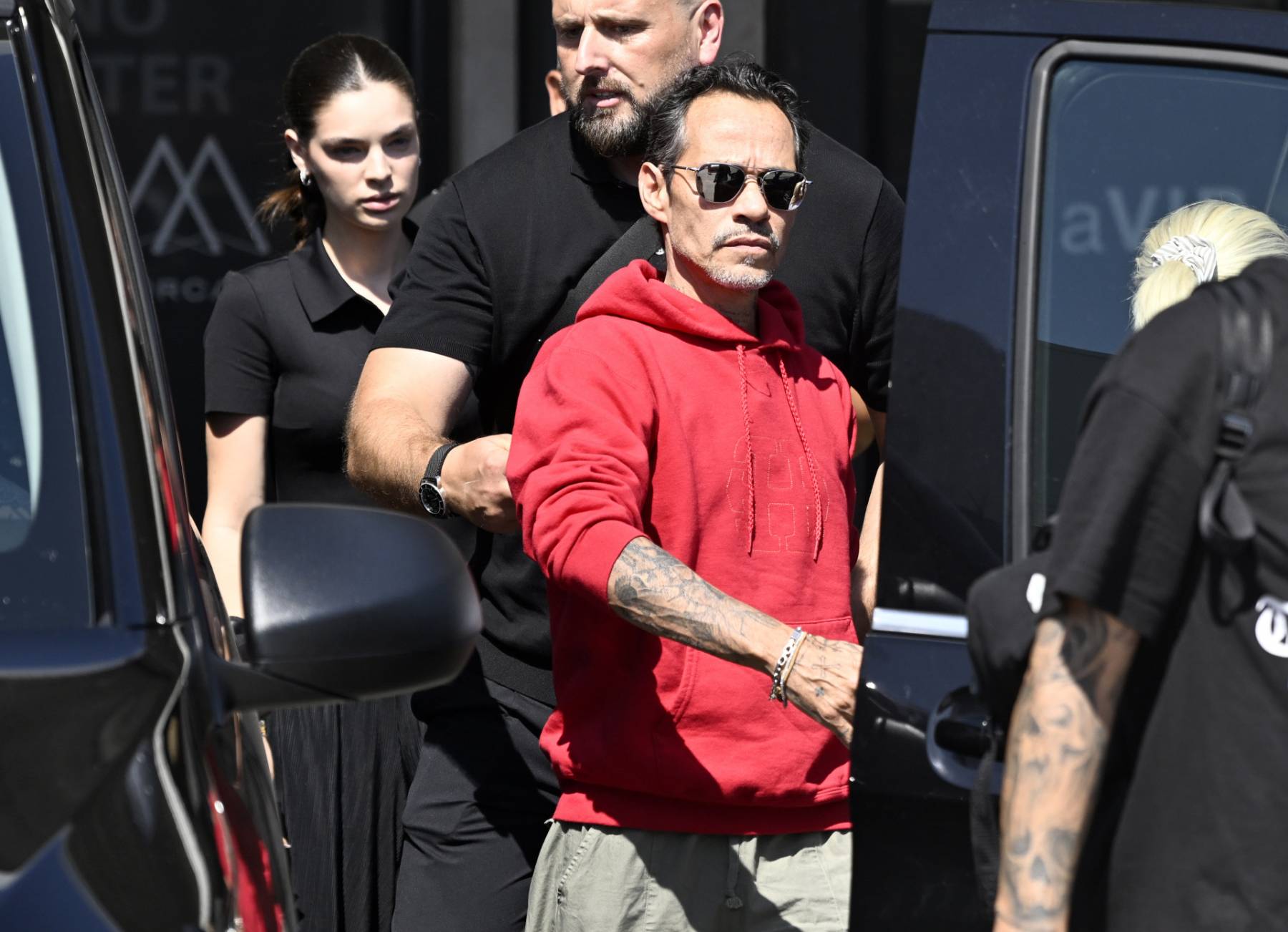 Marc Anthony y Nadia Ferreira en Palma de Mallorca. (Foto: Gtres)
