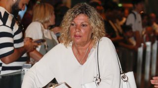 Terelu Campos en el aeropuerto de Madrid. (Foto: Gtres)