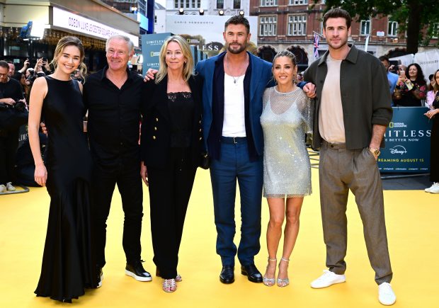 Elsa Pataky junto a su familia política. (FOTO: GTRES)