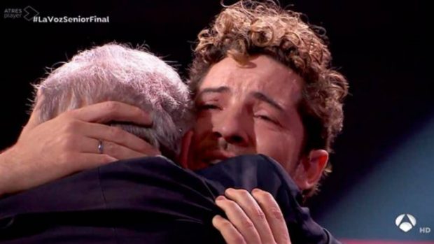David Bisbal emocionado en 'La Voz'. (Foto: Antena 3)