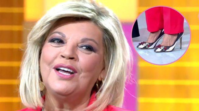 Terelu Campos en 'Fiesta' y los zapatos de su madre. (Fotos: Telecinco)