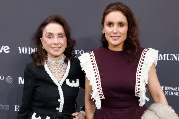 Paloma Segrelles, Pérez Simón